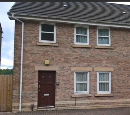 49 Neath Rd Front